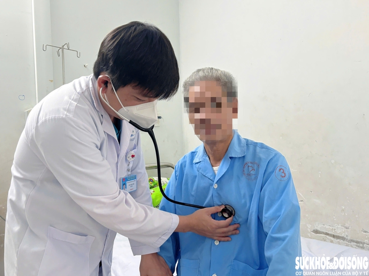 Cứu sống bệnh nhân ngừng tuần hoàn ngoại viện do nhồi máu cơ tim cấp- Ảnh 1.