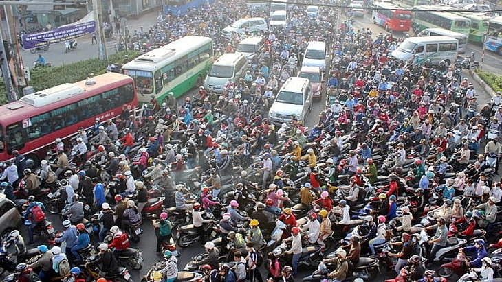 Hà Nội đề xuất hỗ trợ người dân chuyển đổi xe máy cũ sang xe điện- Ảnh 2.