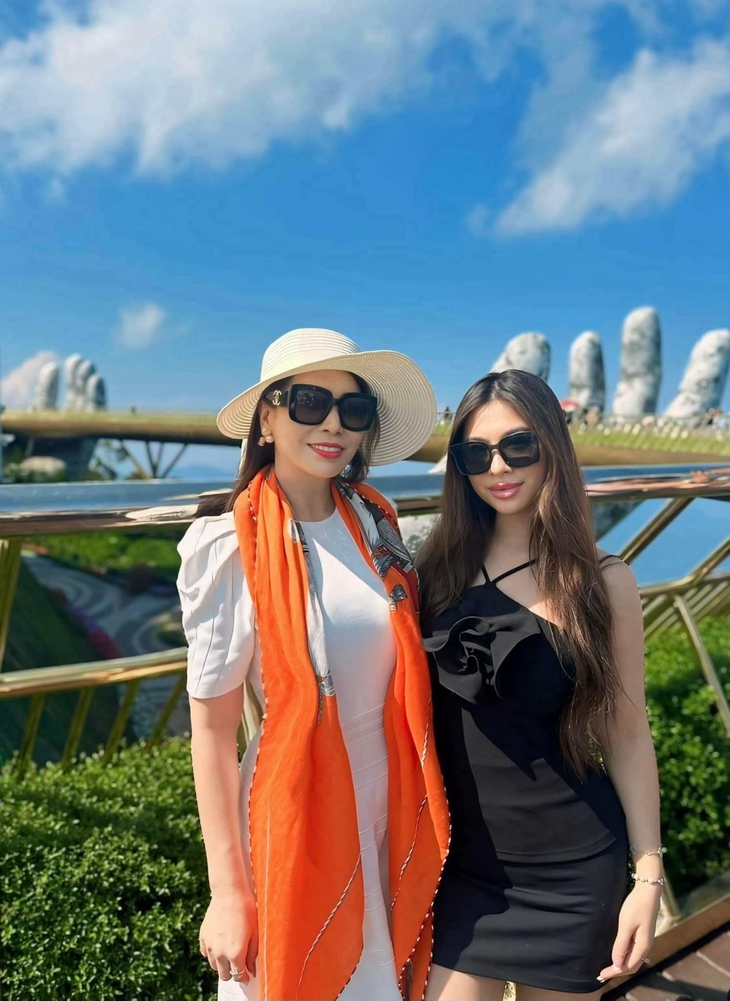 Nữ diễn viên 'đả nữ' màn ảnh nổi danh thập niên 1990, U50 sống an yên sau biến cố ly hôn- Ảnh 11.