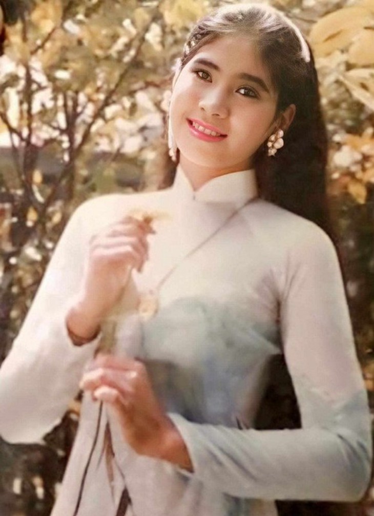Nữ diễn viên 'đả nữ' màn ảnh nổi danh thập niên 1990, U50 sống an yên sau biến cố ly hôn- Ảnh 4.