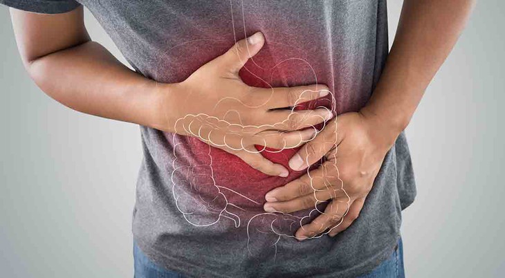 Nguy hại khi tự ý áp dụng thụt tháo thải độc đại tràng- Ảnh 1.