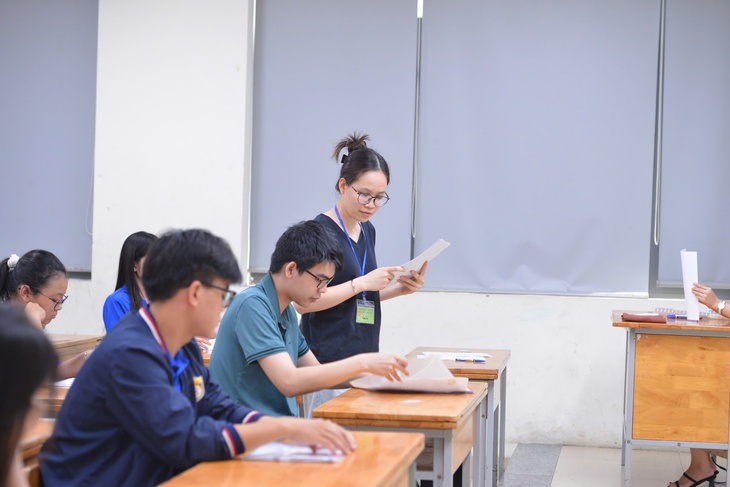 Đáp án các môn thi tốt nghiệp THPT 2025 của Bộ Giáo dục và Đào tạo- Ảnh 1.