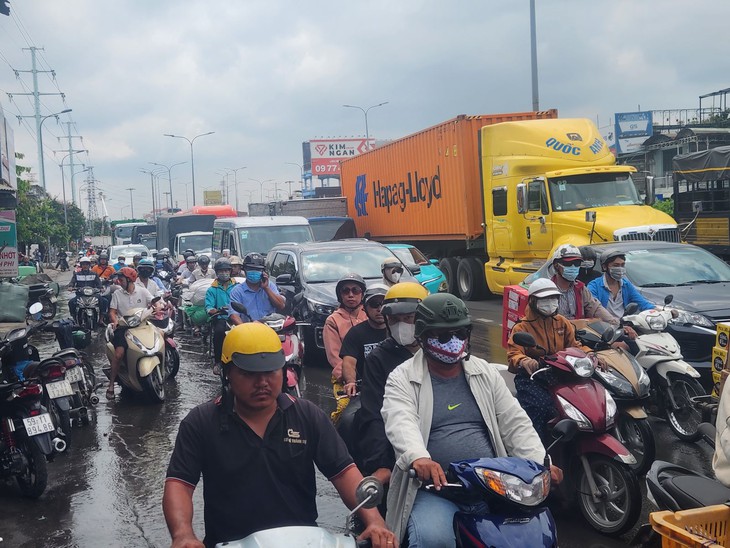 TPHCM: Cháy lớn dãy phòng trọ trên đường Đỗ Mười- Ảnh 8.