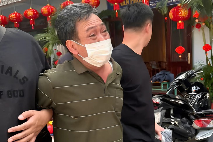 Giết cả nhà, bị cáo cúi đầu xin được 'chết sớm' - Ảnh 1.
