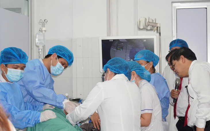 Lần đầu tiên Đồng bằng sông Cửu Long triển khai kỹ thuật nội soi siêu âm