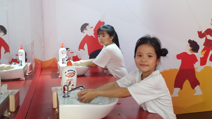 Thú vị triển lãm đa giác quan ‘Có hẹn với mùa hè’ ở TPHCM- Ảnh 5.