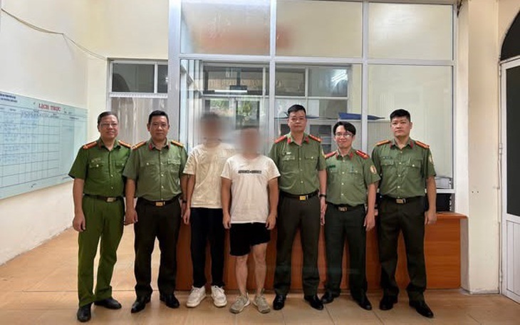 Ba người Trung Quốc nhập cảnh trái phép, khai đi tìm "việc nhẹ lương cao"