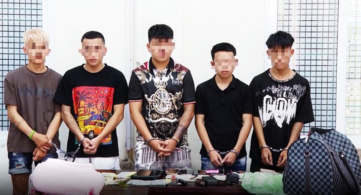 Bắc Ninh triệt phá băng nhóm trẻ vị thành niên đập kính ô tô trộm cắp tài sản- Ảnh 1.