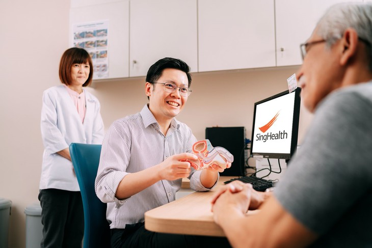 Bệnh viện Singapore ứng dụng công nghệ mới điều trị phì đại tuyến tiền liệt- Ảnh 1.