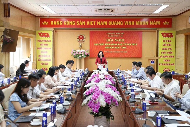 Những chỉ tiêu cụ thể mà ngành Y tế phấn đấu đạt được trong nhiệm kỳ 2025-2030- Ảnh 2.