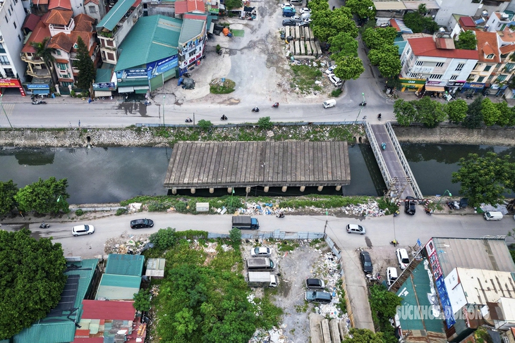 Cầu bắc qua sông Lừ sắp tái khởi công sau nhiều năm ‘án binh bất động’- Ảnh 1. Cầu bắc qua sông Lừ sắp tái khởi công sau nhiều năm ‘án binh bất động’- Ảnh 1.