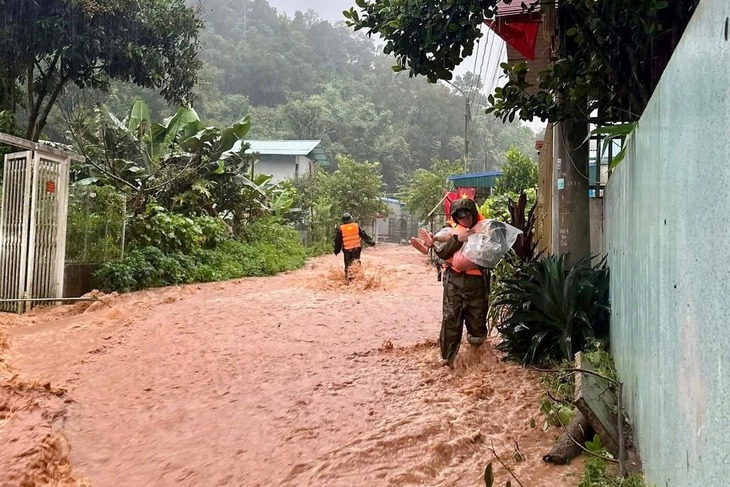 Thủ tướng chỉ đạo khẩn trương khắc phục hậu quả lũ quét, sạt lở đất ở Điện Biên- Ảnh 1. Thủ tướng chỉ đạo khẩn trương khắc phục hậu quả lũ quét, sạt lở đất ở Điện Biên- Ảnh 1.