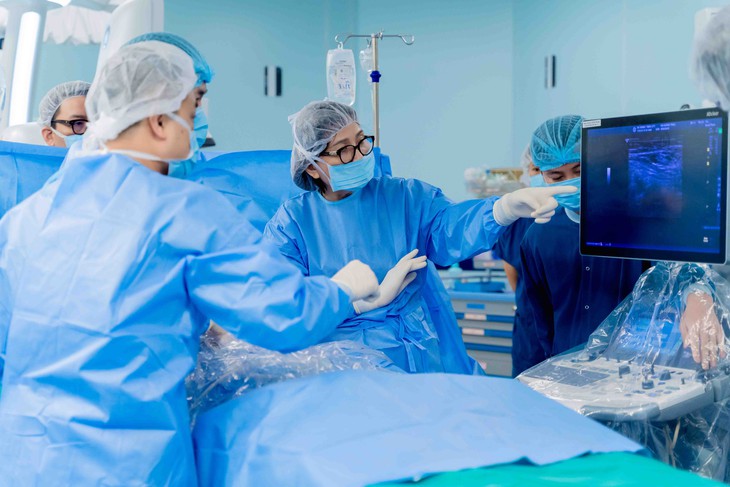 Đơn vị y tế ngoài công lập đầu tiên được cấp phép thực hiện phẫu thuật điều trị thai nhi- Ảnh 1. Đơn vị y tế ngoài công lập đầu tiên được cấp phép thực hiện phẫu thuật điều trị thai nhi- Ảnh 1.