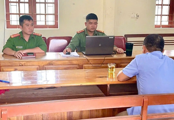 Xử lý người đàn ông tung tin giả 'lấy xương người nấu cao'- Ảnh 1. Xử lý người đàn ông tung tin giả 'lấy xương người nấu cao'- Ảnh 1.