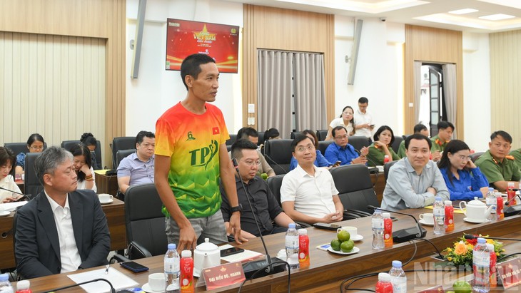 'Cùng Việt Nam tiến bước': Lan tỏa những giá trị chưa từng có tiền lệ- Ảnh 8. 'Cùng Việt Nam tiến bước': Lan tỏa những giá trị chưa từng có tiền lệ- Ảnh 8.