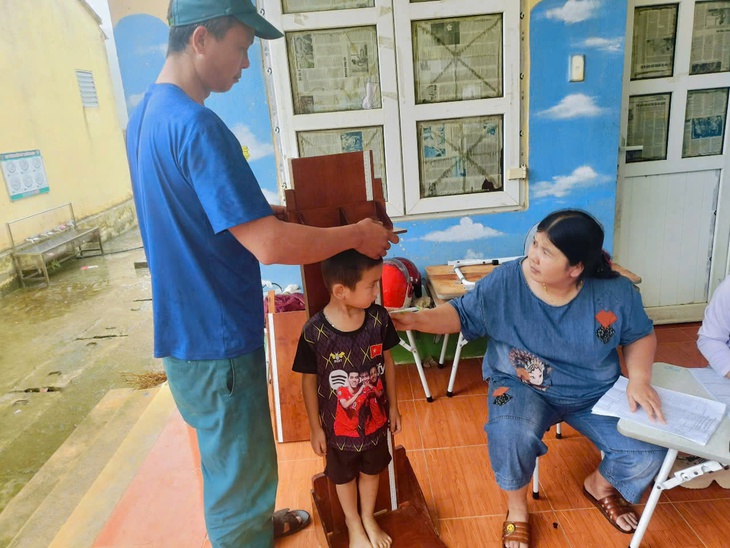 Tự trồng, tự nuôi, tự nấu: Mô hình “vườn – ao – chuồng” cải thiện dinh dưỡng hộ gia đình vùng cao- Ảnh 1.