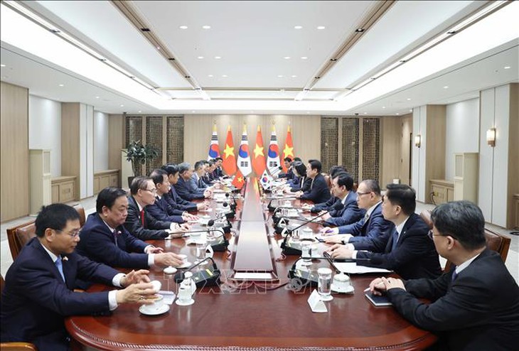 Tổng Bí thư Tô Lâm hội đàm với Tổng thống Hàn Quốc Lee Jae Myung- Ảnh 4. Tổng Bí thư Tô Lâm hội đàm với Tổng thống Hàn Quốc Lee Jae Myung- Ảnh 4.