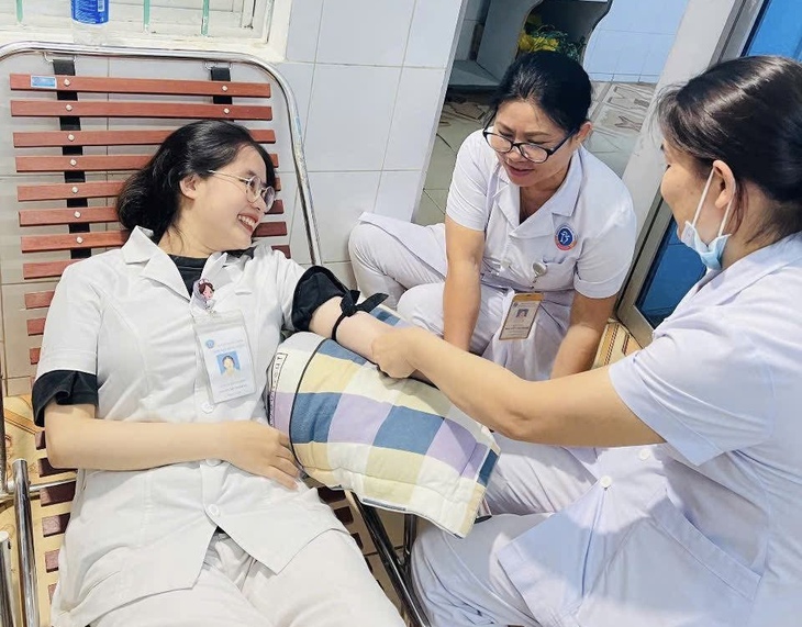 Bệnh viện tại Quảng Trị khó khăn trong công tác cấp cứu, điều trị vì thiếu máu- Ảnh 3.