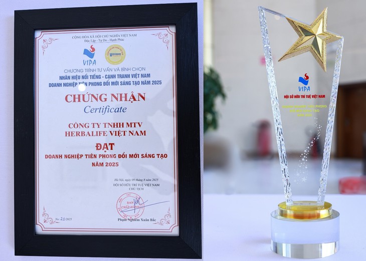 Herbalife Việt Nam đạt chứng nhận Top 10 Nhãn Hiệu Nổi Tiếng Việt Nam & Doanh Nghiệp Tiên Phong Đổi Mới Sáng Tạo năm 2025- Ảnh 3.