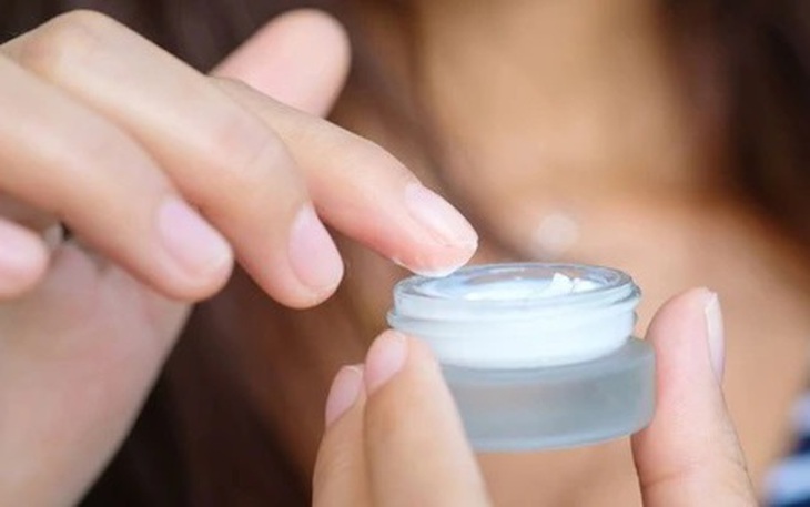 Bộ Y tế yêu cầu thu hồi 5 mỹ phẩm của Công ty dược mỹ phẩm BSSC vì "nổ" công thức