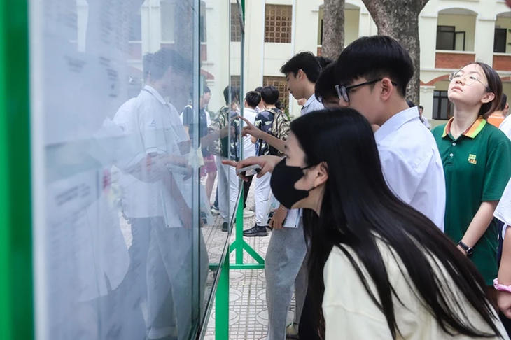 Bài thi tốt nghiệp THPT của một thí sinh tăng từ 1,1 lên 8,75 điểm sau phúc khảo- Ảnh 1.