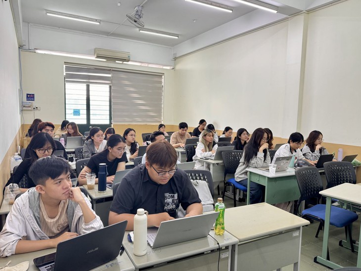 Cảnh báo chiêu trò mạo danh tuyển sinh để lừa đảo học sinh, sinh viên- Ảnh 1.