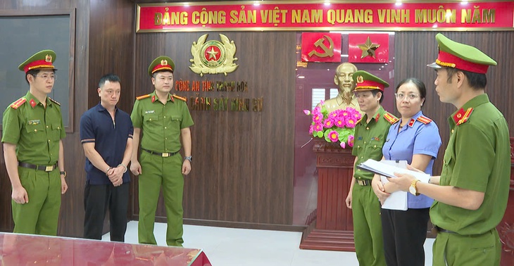 Công an Thanh Hóa triệt phá các băng nhóm tội phạm đội lốt doanh nhân- Ảnh 5. Công an Thanh Hóa triệt phá các băng nhóm tội phạm đội lốt doanh nhân- Ảnh 5.