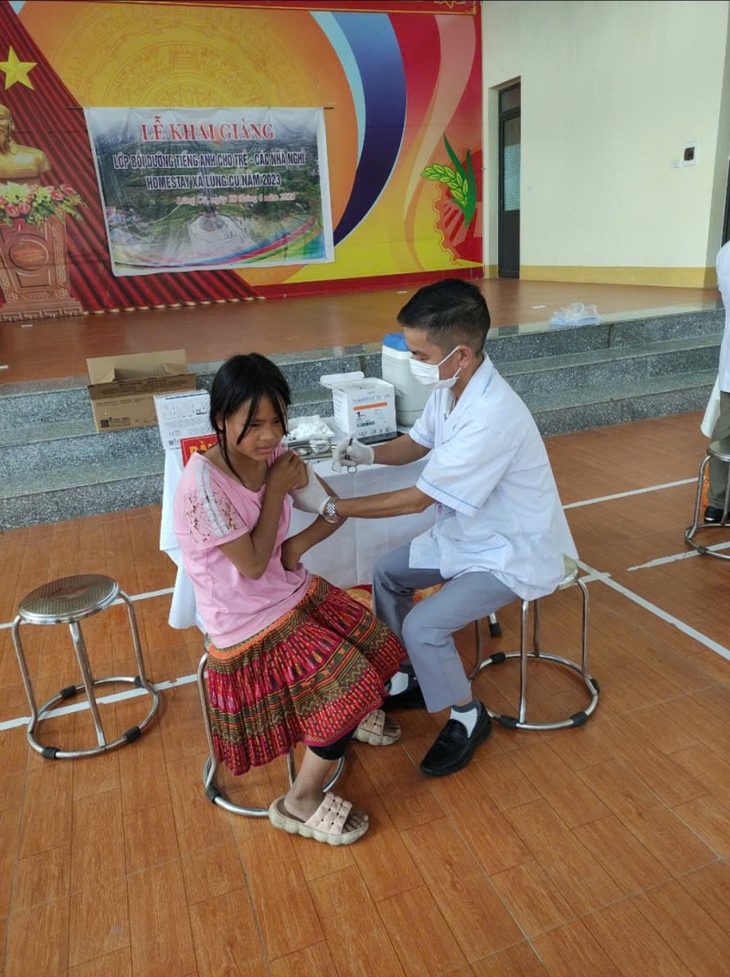 Những nỗ lực chăm sóc bà mẹ, trẻ em ở Lũng Cú và câu chuyện lay động cứu sống bé sơ sinh bị rạch một vết sâu vào má- Ảnh 5.