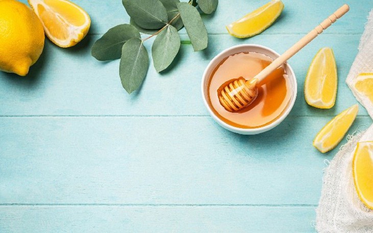 Những lợi ích bất ngờ khi uống nước mật ong ấm buổi sáng- Ảnh 2.