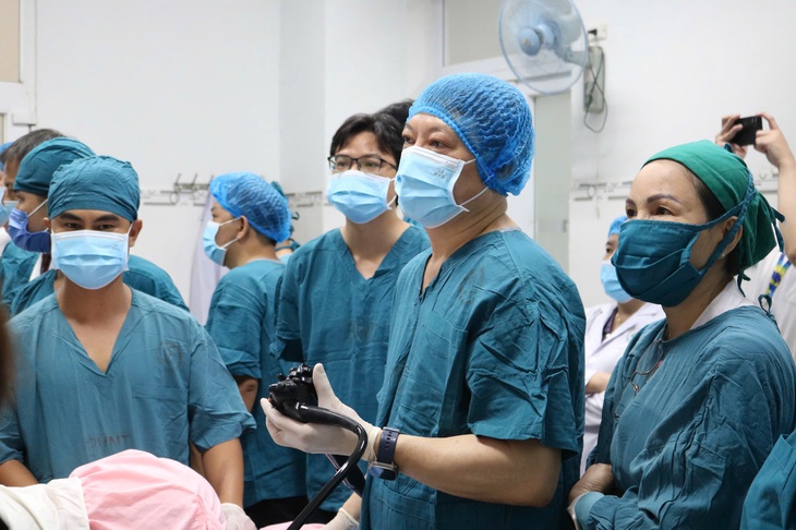 Bệnh viện Đa khoa Ninh Thuận tiếp nhận chuyển giao kỹ thuật nội soi tiêu hóa từ các chuyên gia đầu ngành- Ảnh 1. Bệnh viện Đa khoa Ninh Thuận tiếp nhận chuyển giao kỹ thuật nội soi tiêu hóa từ các chuyên gia đầu ngành- Ảnh 1.