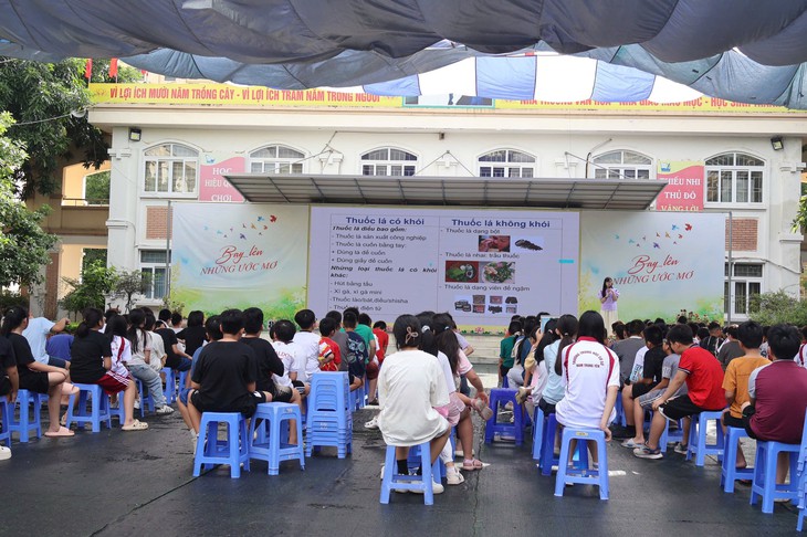 Cách làm sáng tạo của một trường THCS ở Hà Nội giúp học sinh 'nói không với thuốc lá điện tử'- Ảnh 1. Cách làm sáng tạo của một trường THCS ở Hà Nội giúp học sinh 'nói không với thuốc lá điện tử'- Ảnh 1.