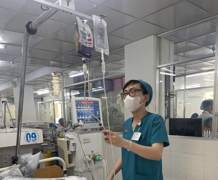 Bộ Y tế đối thoại với doanh nghiệp, gỡ vướng thiết bị y tế- Ảnh 2.