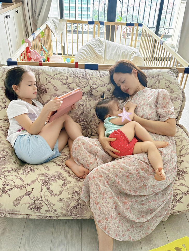 Nữ diễn viên phim 'Gia đình mình vui bất thình lình' vượt qua bệnh trầm cảm bằng 6 bước- Ảnh 4. Nữ diễn viên phim 'Gia đình mình vui bất thình lình' vượt qua bệnh trầm cảm bằng 6 bước- Ảnh 4.