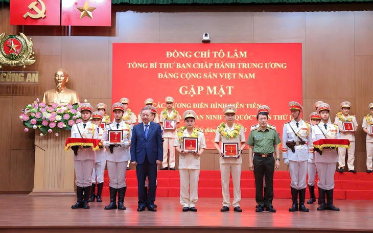 Trung tá công an Khúc Thanh Tuấn, bản lĩnh thép trên trận tuyến phòng chống tội phạm