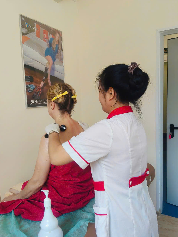 Tinh hoa y học cổ truyền Việt được lan tỏa trong chuyến đi Nga của Lão Nhà Quê- Ảnh 3.