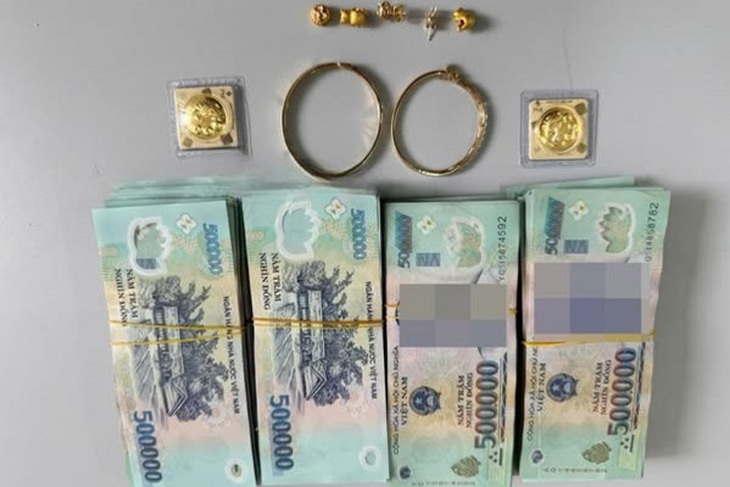 Đà Nẵng: Bắt giữ 2 nghi phạm người Trung Quốc trộm 600 triệu đồng - Ảnh 2.