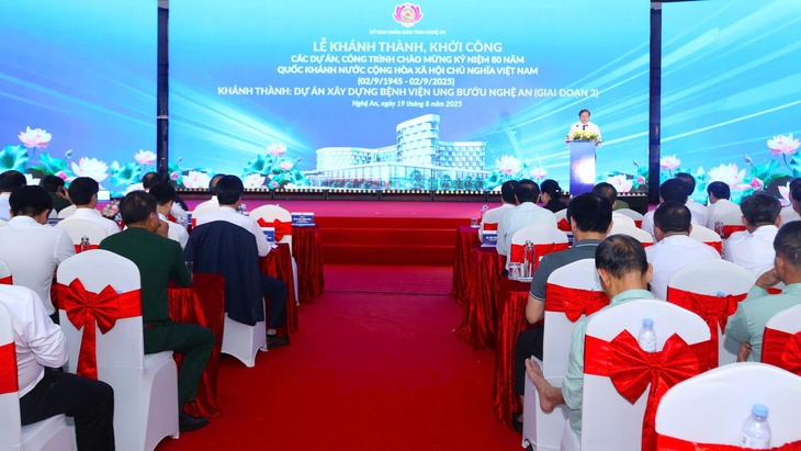 Khánh thành BV Ung bướu Nghệ An quy mô hơn 1.000 giường, hoàn thiện quy trình điều trị ung thư khép kín- Ảnh 1. Khánh thành BV Ung bướu Nghệ An quy mô hơn 1.000 giường, hoàn thiện quy trình điều trị ung thư khép kín- Ảnh 1.