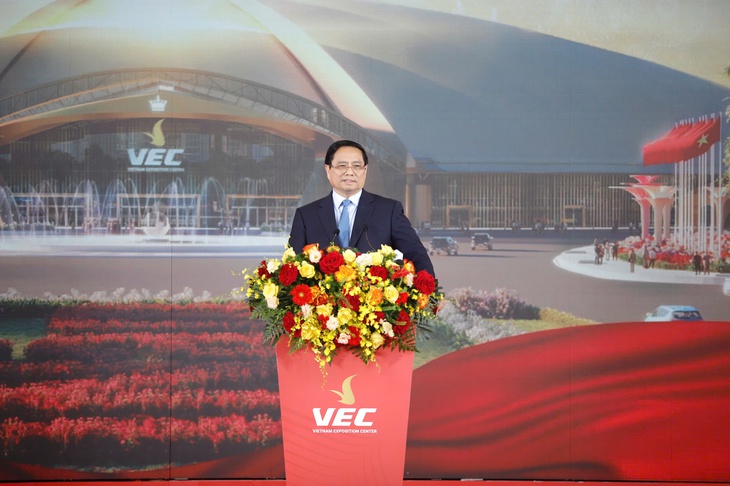 Thủ tướng: Mỗi công trình tiếp tục là những mảnh ghép tô thắm và làm rạng rỡ bức tranh dân tộc Việt Nam- Ảnh 2.
