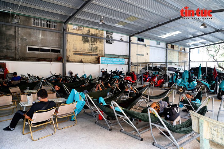 Nhiều người dân TP Hồ Chí Minh đã bắt đầu quan tâm đến xe điện- Ảnh 8. Nhiều người dân TP Hồ Chí Minh đã bắt đầu quan tâm đến xe điện- Ảnh 8.