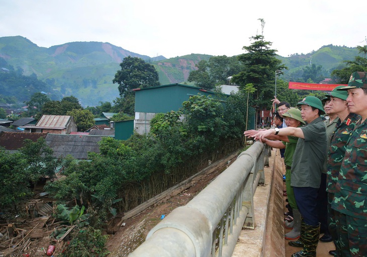 Phó Thủ tướng Trần Hồng Hà: Không để ai 'màn trời chiếu đất' do thiên tai ở Điện Biên- Ảnh 3.