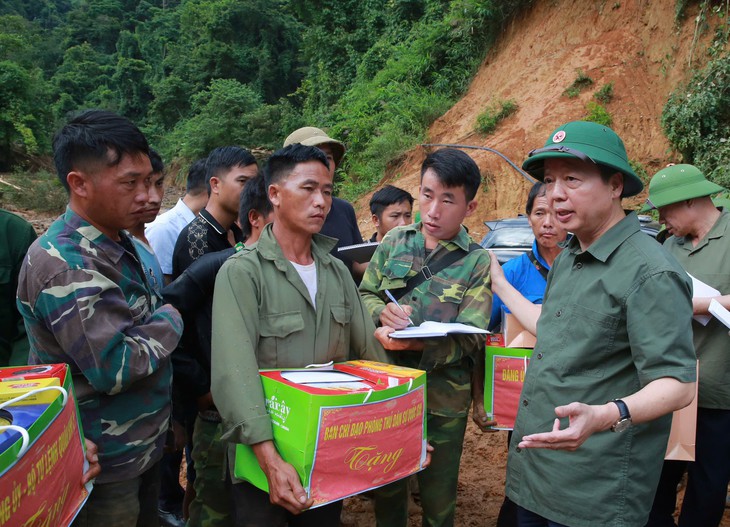 Phó Thủ tướng Trần Hồng Hà chỉ đạo khắc phục hậu quả lũ quét, sạt lở đất tại Điện Biên- Ảnh 2.
