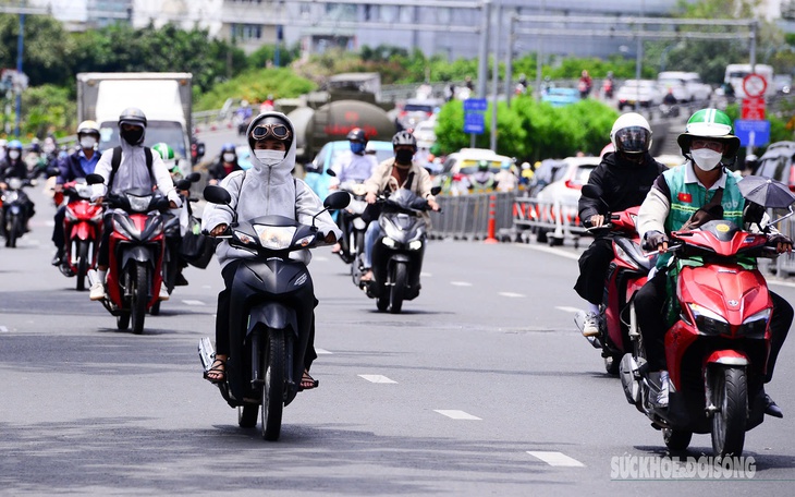 Mưa xối xả vừa tan, miền Bắc lại đối mặt với nắng nóng thiêu đốt