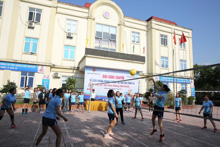 100% cơ sở y tế Hà Tĩnh thực hiện môi trường không khói thuốc- Ảnh 2. 100% cơ sở y tế Hà Tĩnh thực hiện môi trường không khói thuốc- Ảnh 2.