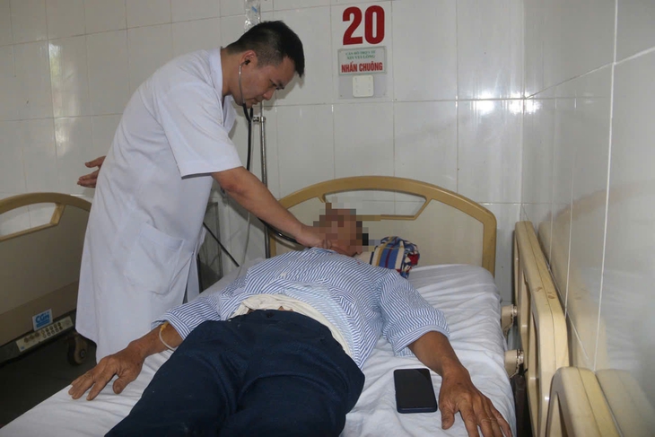 100% cơ sở y tế Hà Tĩnh thực hiện môi trường không khói thuốc- Ảnh 3. 100% cơ sở y tế Hà Tĩnh thực hiện môi trường không khói thuốc- Ảnh 3.