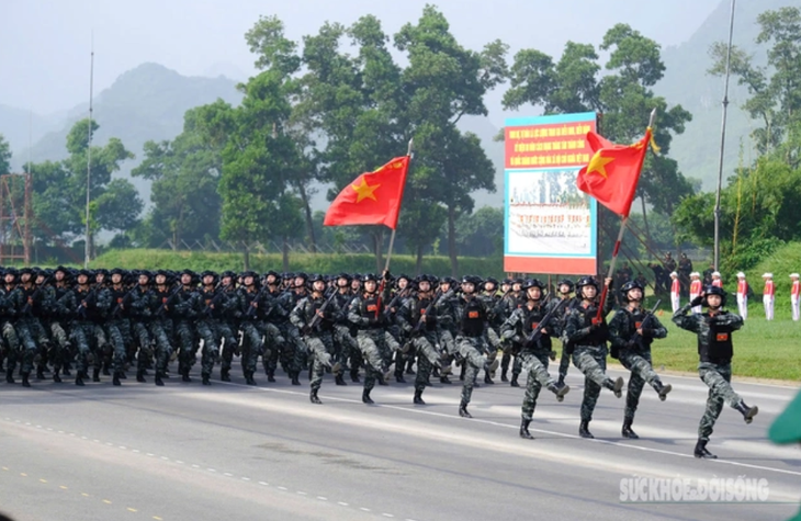 Xem diễu binh, diễu hành Lễ Quốc khánh 2/9: Kinh nghiệm chọn chỗ, bí quyết giữ sức khỏe- Ảnh 2.