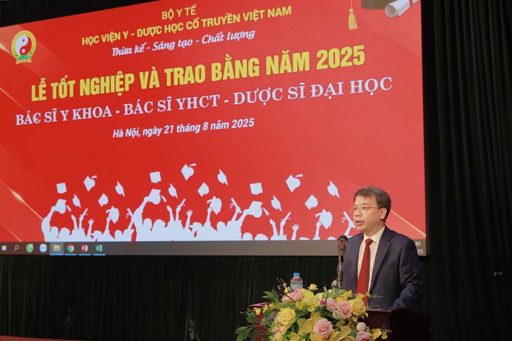 Thêm gần 800 nhân lực y, dược học cổ truyền chất lượng cao phục vụ chăm sóc sức khoẻ nhân dân- Ảnh 1.