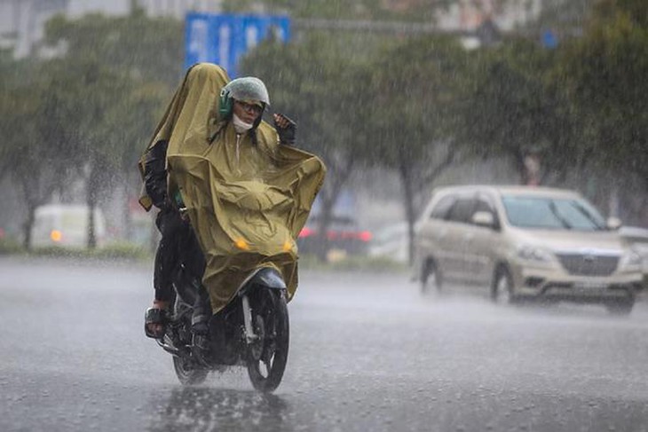 Mưa dông lan rộng khắp cả nước- Ảnh 2.