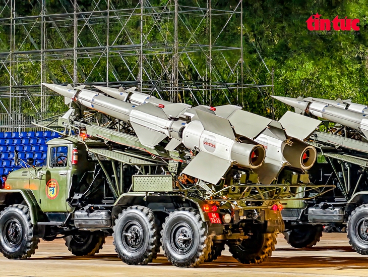 Sau 40 năm, dàn khí tài 'khủng' lại diễu hành trên Quảng trường Ba Đình- Ảnh 5.