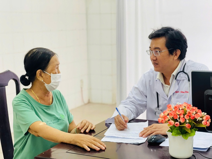 Hơn 1.200 người dân ở Cần Thơ được khám sàng lọc bệnh qua AI- Ảnh 4.