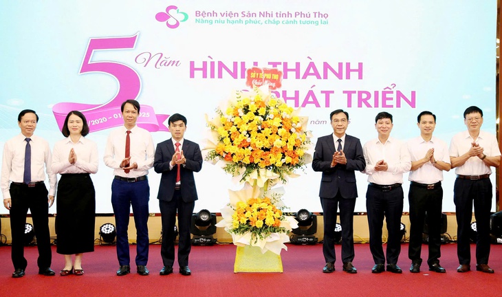 Nhiều trẻ sinh non, cực non tháng được cứu sống kỳ diệu- Ảnh 10.